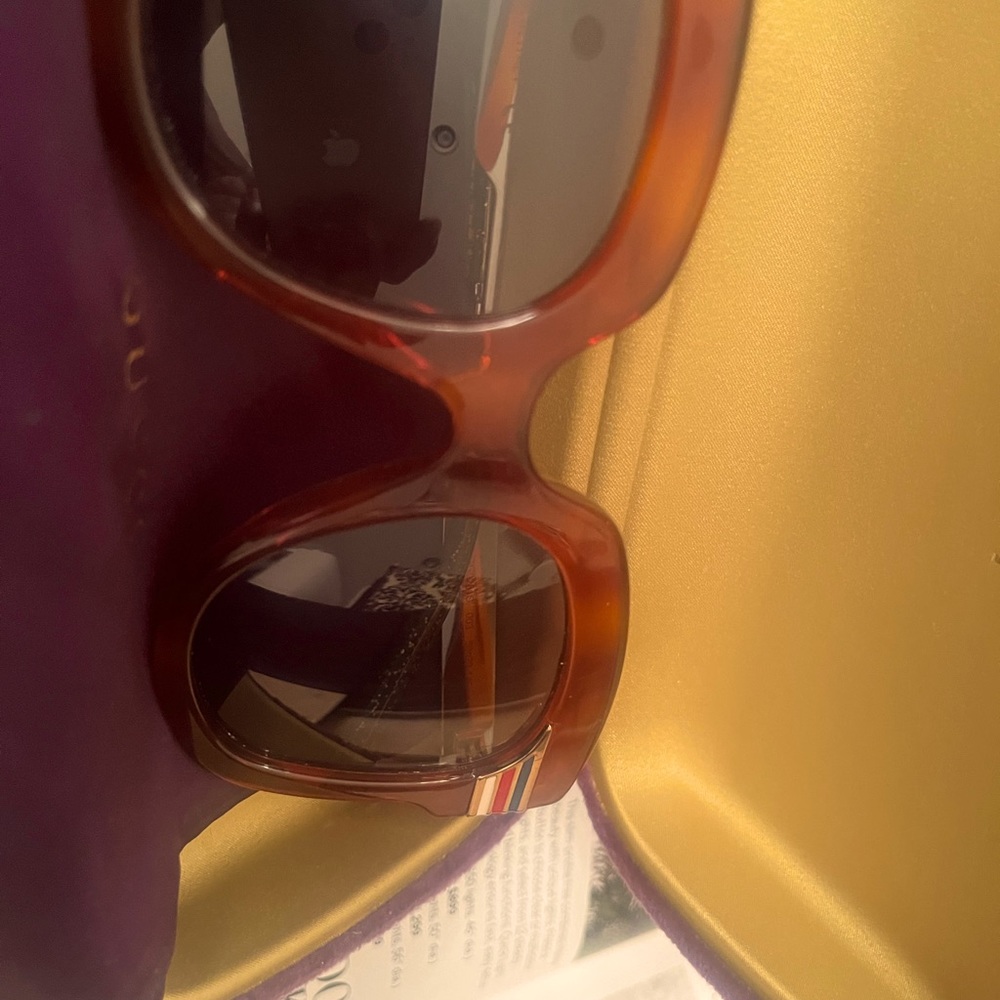 GUCCI tortoiseshell GUCCI GG logo and red, blue& white